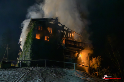 Ferienhütte in Hart im Zillertal in Vollbrand