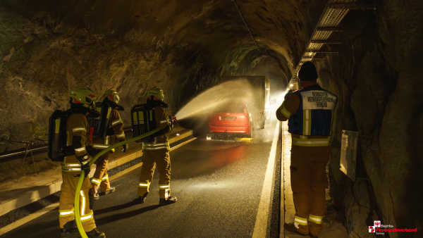 Koordinierte Einsatzübung im Harpfnerwandtunnel