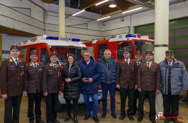 Fahrzeugübernahme und Jahreshauptversammlung der Betriebsfeuerwehr Rotholz