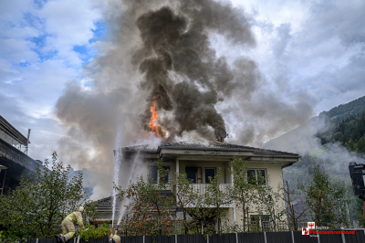 Brand in Mayrhofen-Hollenzen: 70 Einsatzkräfte mehrere Stunden im Einsatz