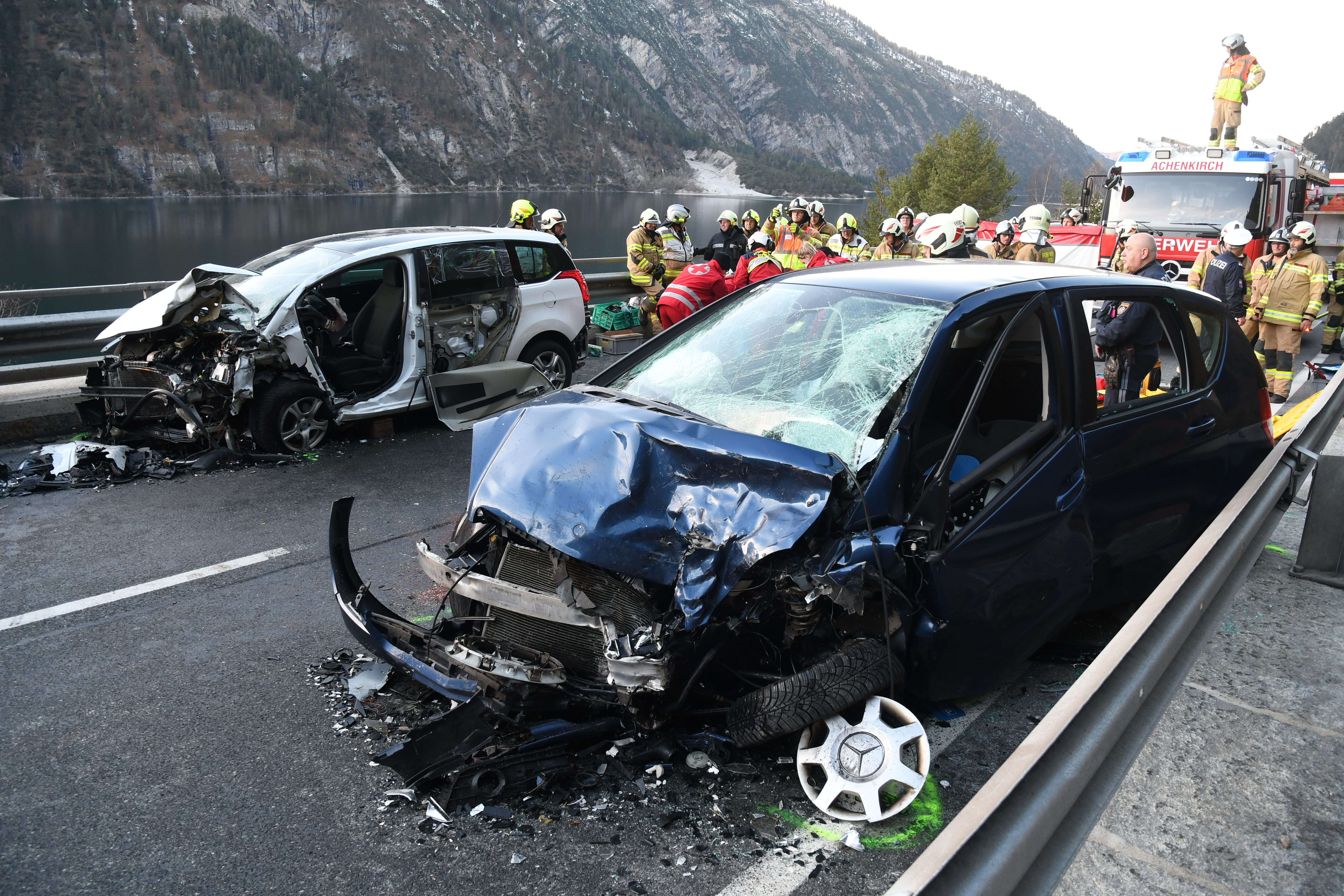Erneut schwerer Verkehrsunfall B181 in Eben am Achensee
